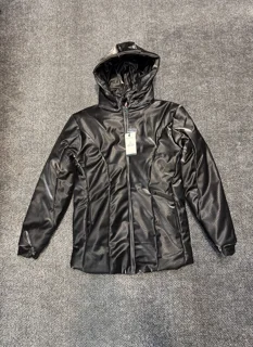 کاپشن چرم سیلیکونی ساده و طرح دار (۴سایز) قیمت هر عدد ۱/۸۵۰