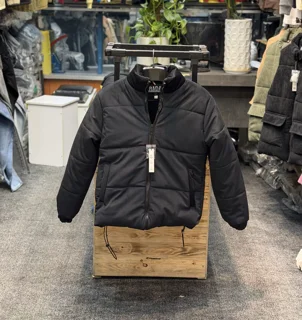 کاپشن مخمل باکسی (۴سایر)قیمت هر عدد ۱/۵۸۰